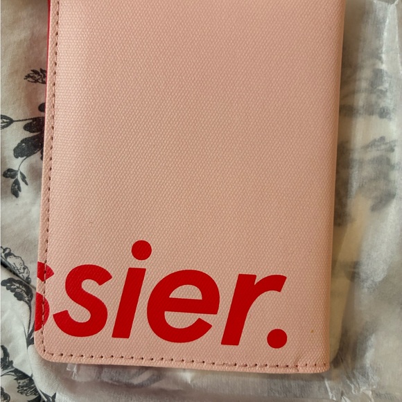 Pink Glossier travel passport cover NWT - Picture 2 of 5